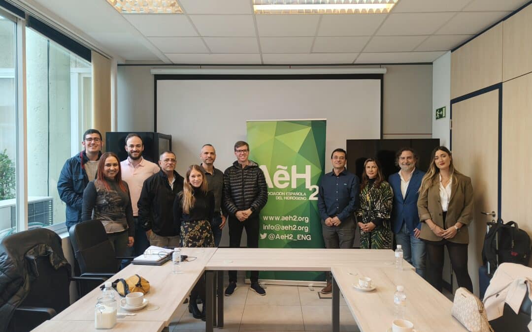 Representantes de Entidades Públicas de Medellín y la AeH2 se reúnen en Madrid para explorar oportunidades de colaboración